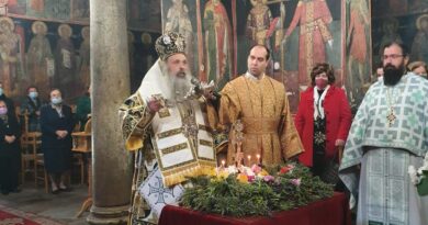 Η εορτή της Σταυροπροσκυνήσεως στον Ιερό Βυζαντινό Ναό Κοιμήσεως της Θεοτόκου Καλαμπάκας